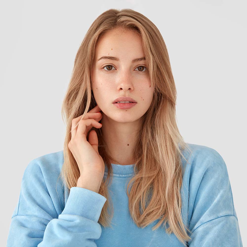 portrait of beautiful european femae with tender l BBT3QPC