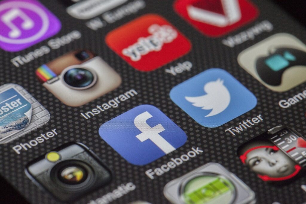 Social Media Design